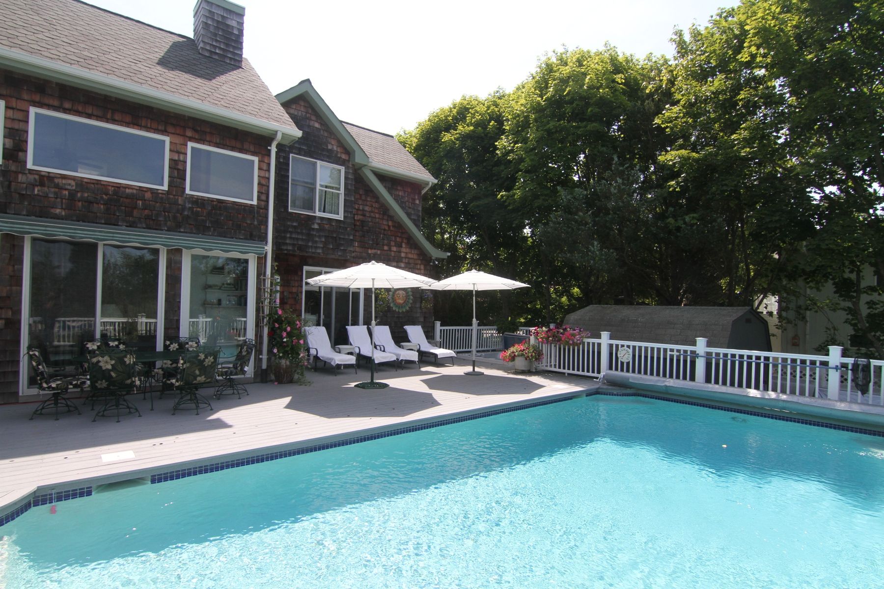 21 Sandpiper Ct. in Westhampton Out East