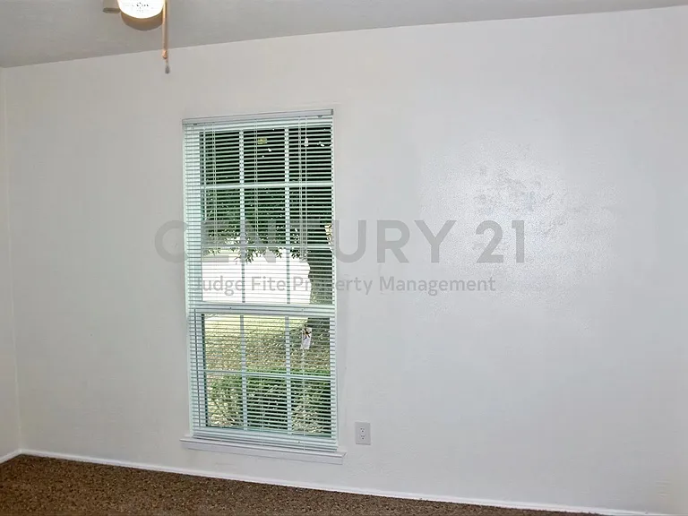 1533 Santa Fe Trl — Photo 11