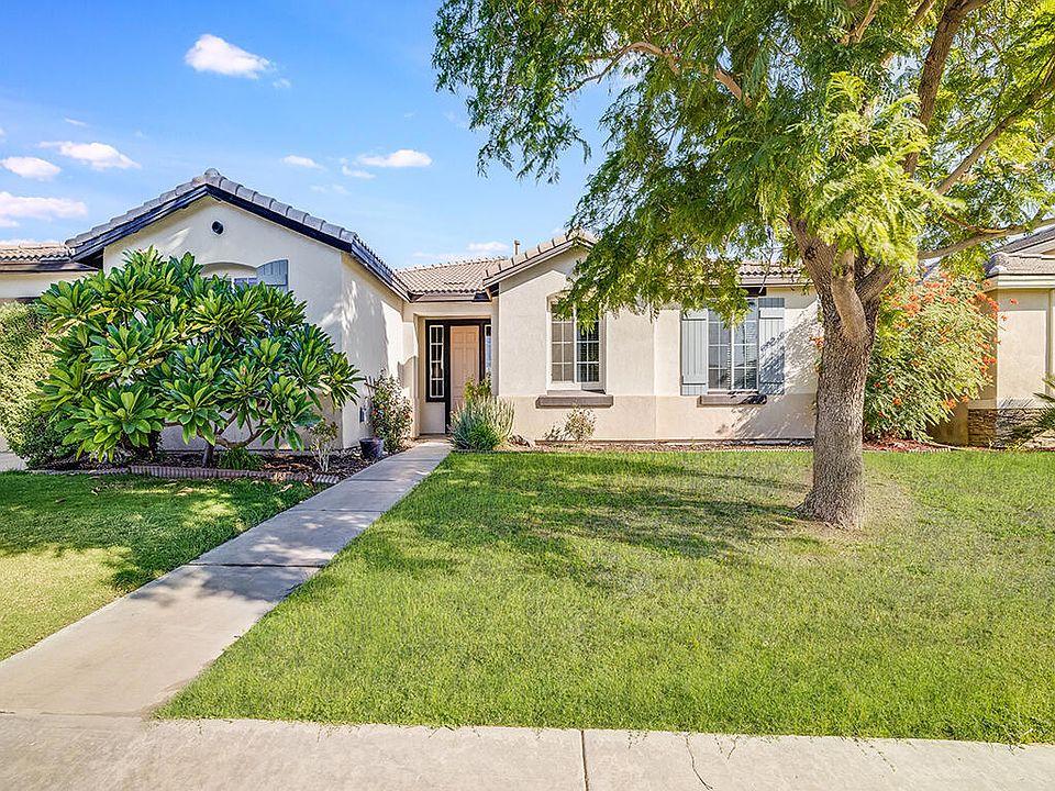 1st image of 82698 Cota Dr