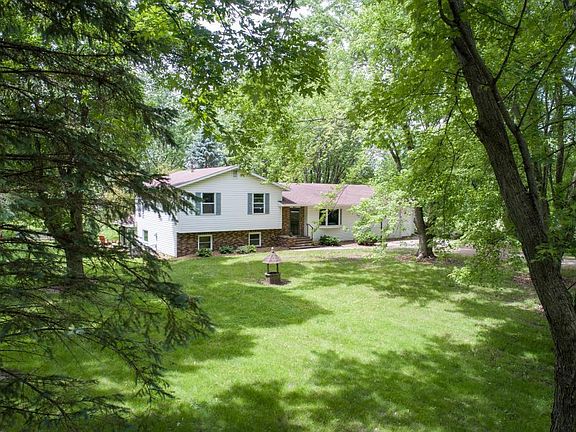 3rd image of 2154 Hill Dr
