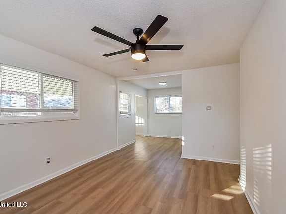 4th image of 8271 Whitehead Dr
