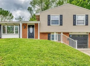 234 Foxcroft Rd, Pittsburgh, PA 15220