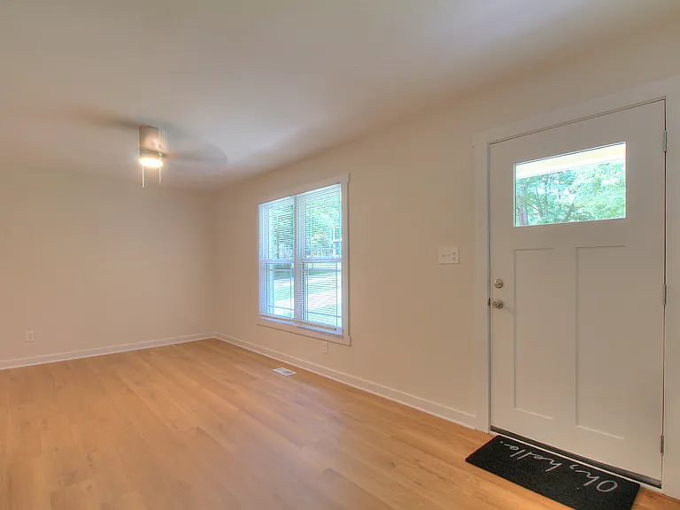 616 Anne Ave — Photo 8