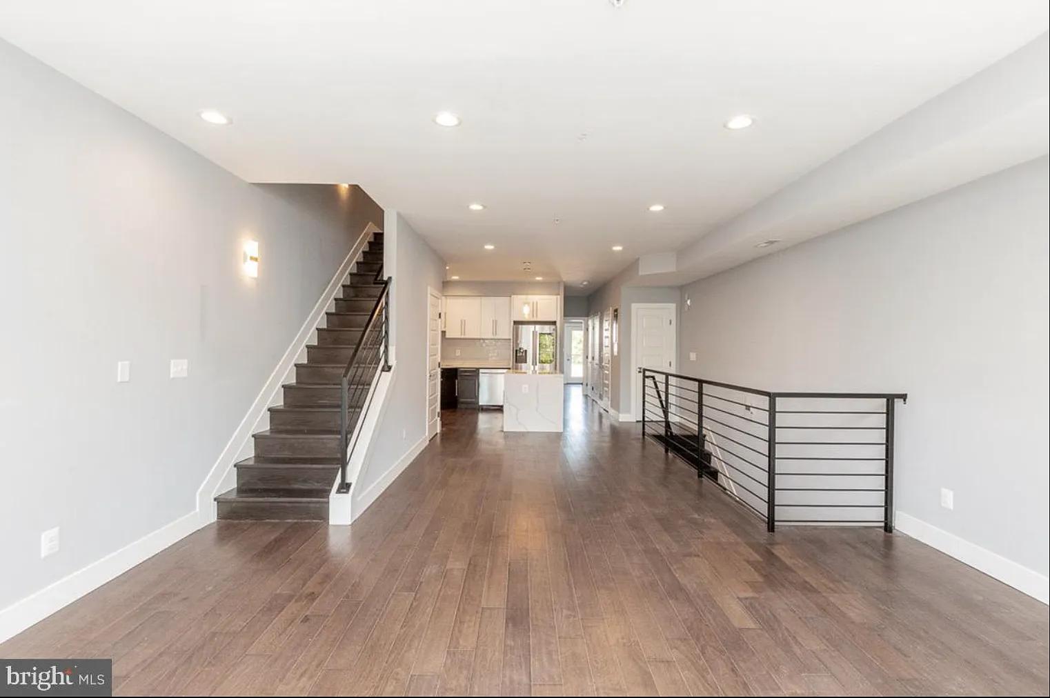 3 bed, 1850 sqft, $4,500 — Photo 4