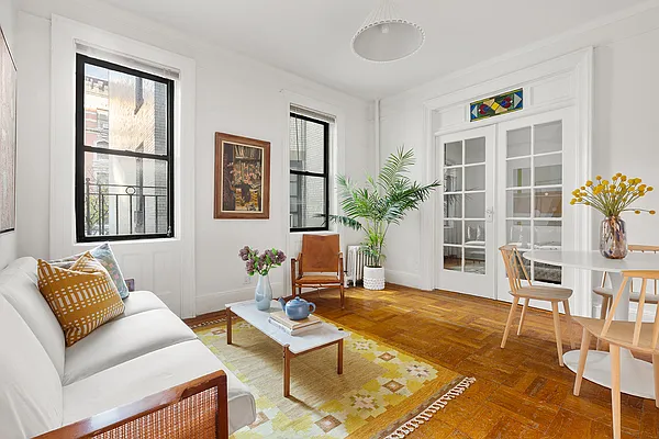 Sold by Compass | media 1
