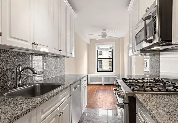 5th image of 327 Central Park W #14B