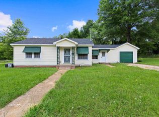 317 Ames St, Gladewater, TX 75647
