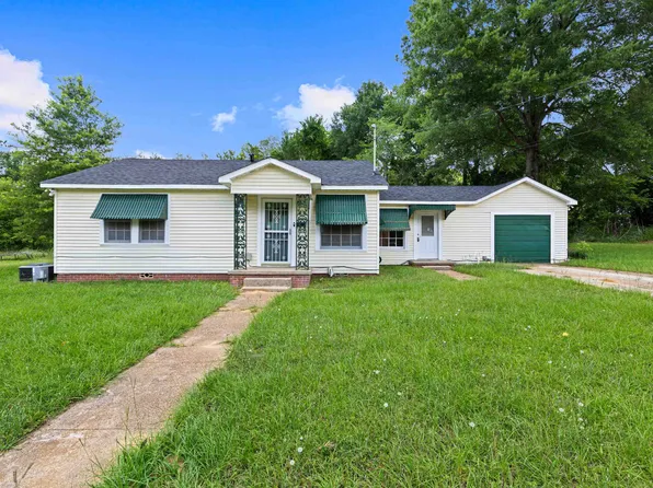 317 Ames St, Gladewater, TX 75647