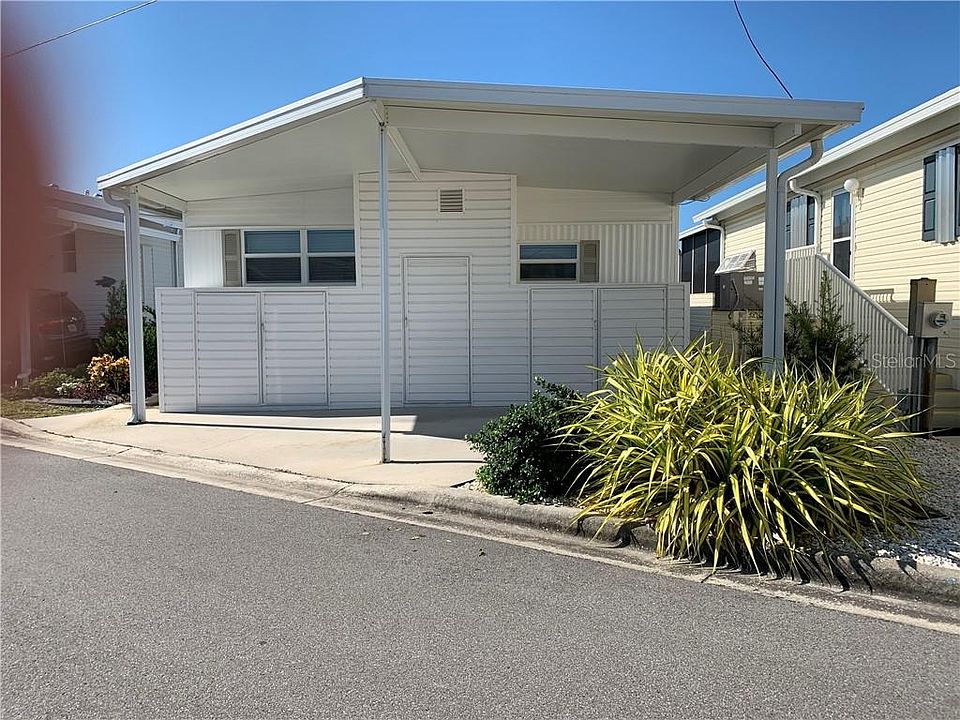 1st image of 15 Port Dr