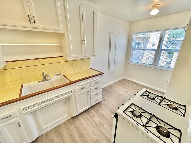 4438 Dawson Ave — Photo 5
