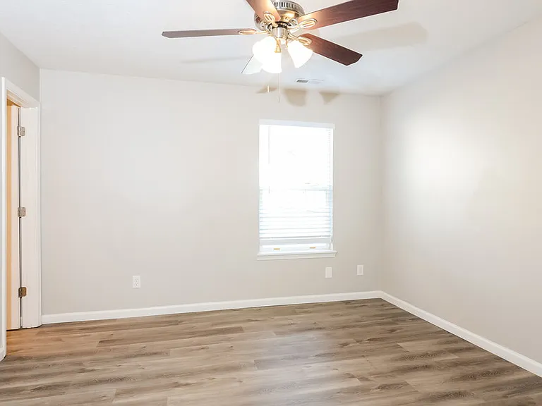 5724 Blackley Ln — Photo 7