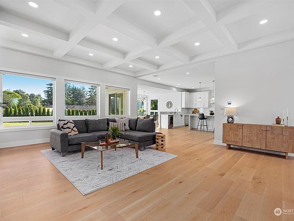 5th image of 5635 Camden Lane