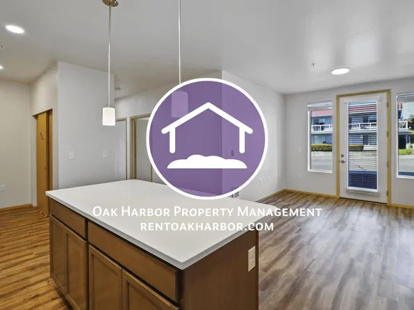 435 SE Barrington Dr #304, Oak Harbor, WA 98277