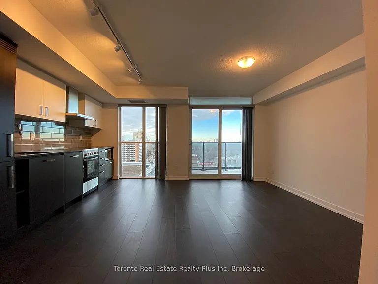 125 Redpath Ave #1111 — Photo 2