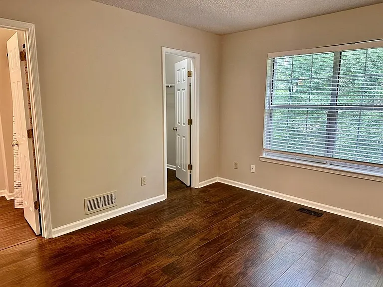 2290 Fairways Ct NW — Photo 12