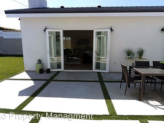 2nd image of 2594 Willo Ln