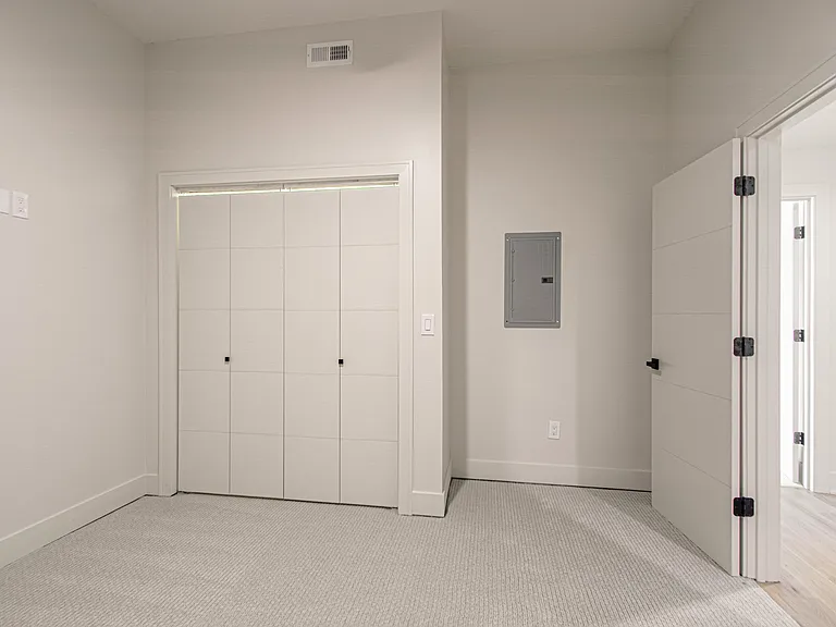 200 W Gregory Blvd #202 — Photo 16