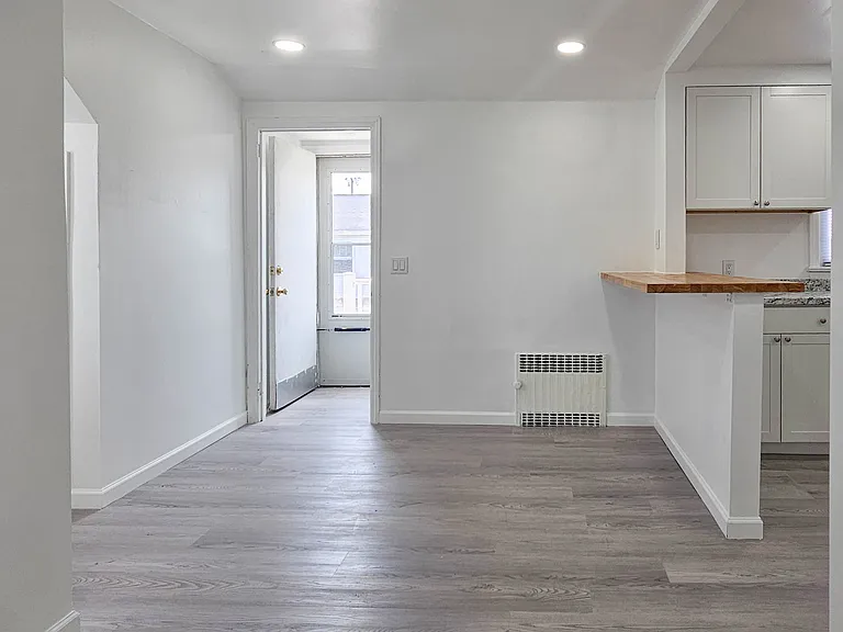 41 Elmwood Ave #2 — Photo 5