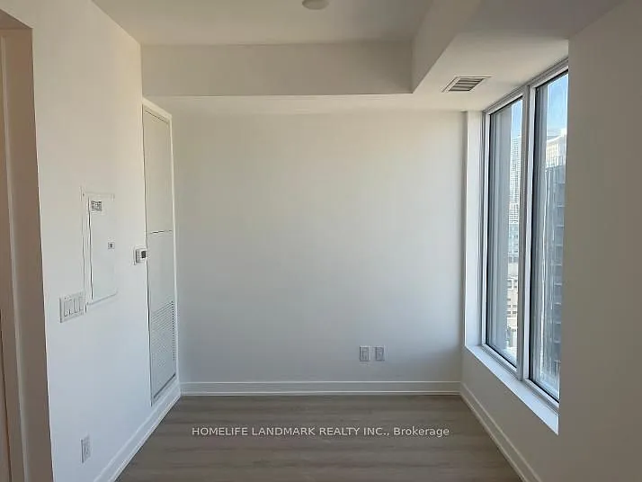 100 Queen St E #3211 — Photo 2