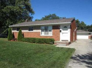 23721 Joy St, Saint Clair Shores, MI 48082