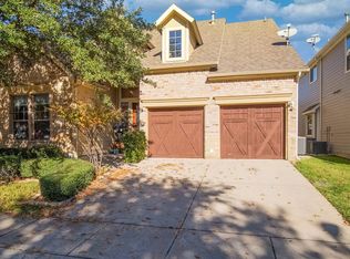 802 Kodiak Cir, Euless, TX 76039