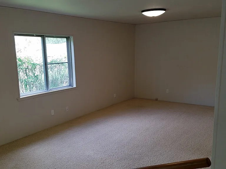 1613 Grand Ave — Photo 8