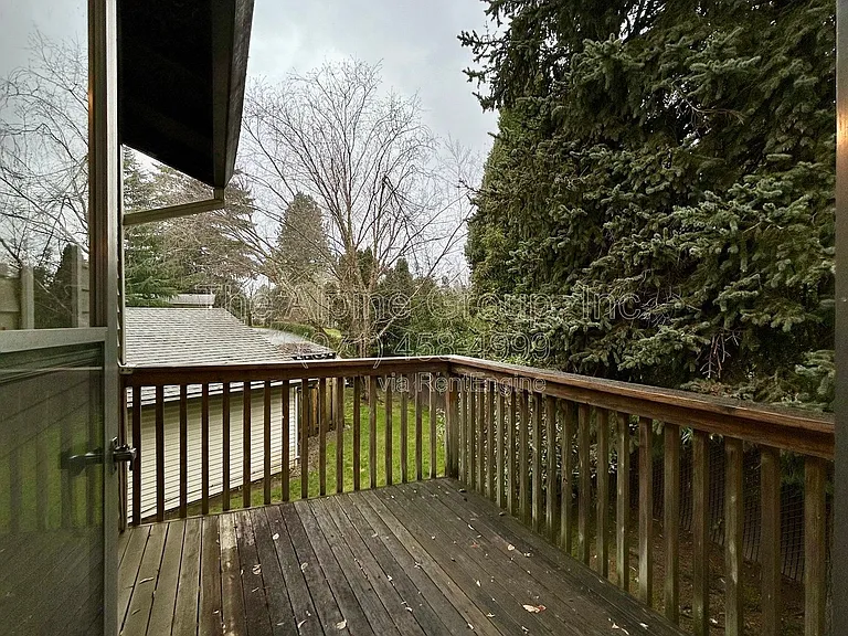 5462 SW Murray Blvd — Photo 22