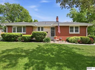 947 S Washington St, Papillion, NE 68046