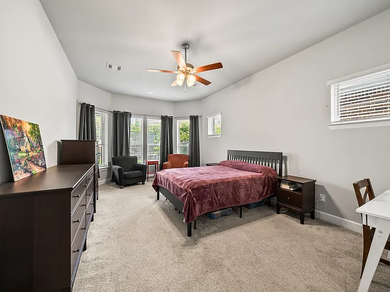 1604 Moss Trail Ct — Photo 26