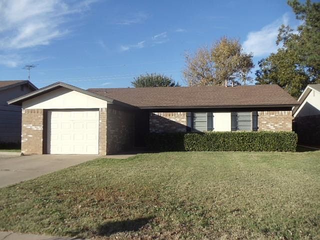 1st image of 317 Pecan St