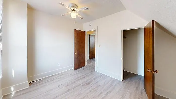 704 N 6th St — Photo 10