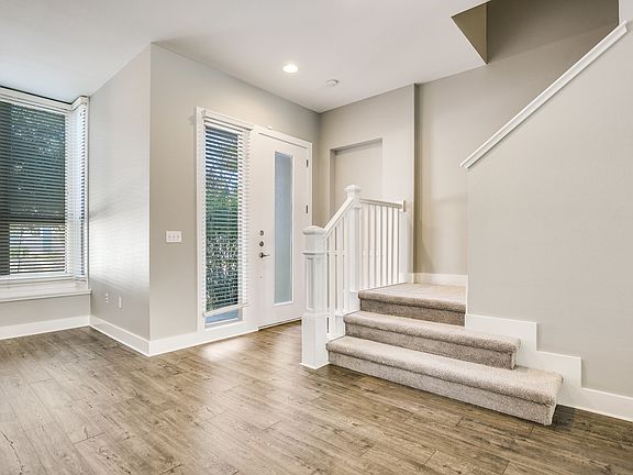 3rd image of 4048 Berkman Dr