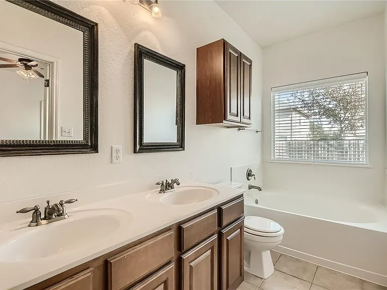 271 Housefinch Loop — Photo 7