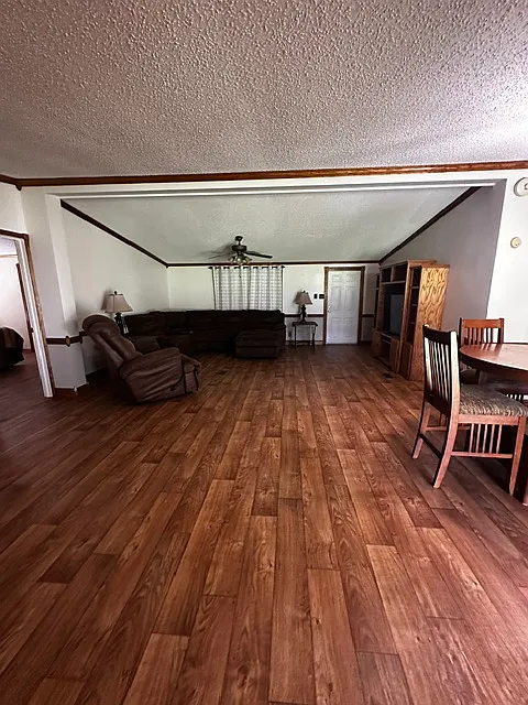 907 McGowen Road Ext