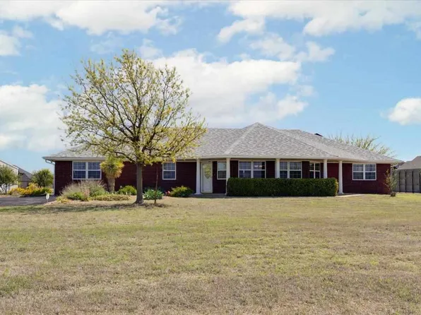 13730 NE 75th St, Elgin, OK 73538
