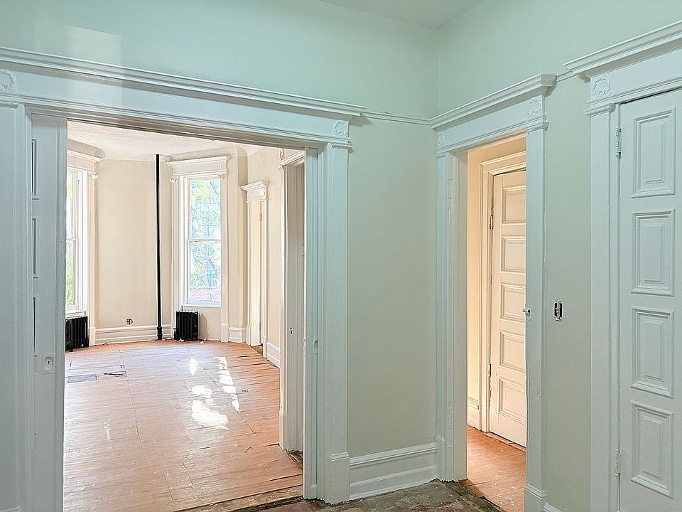 1st image of 434 Mac Donough St