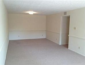 4th image of 1103 W Parkway Ave APT 6