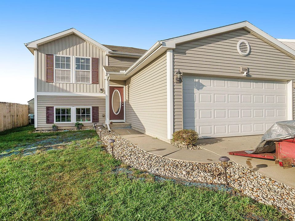 1st image of 1224 Gardner Pond Ln