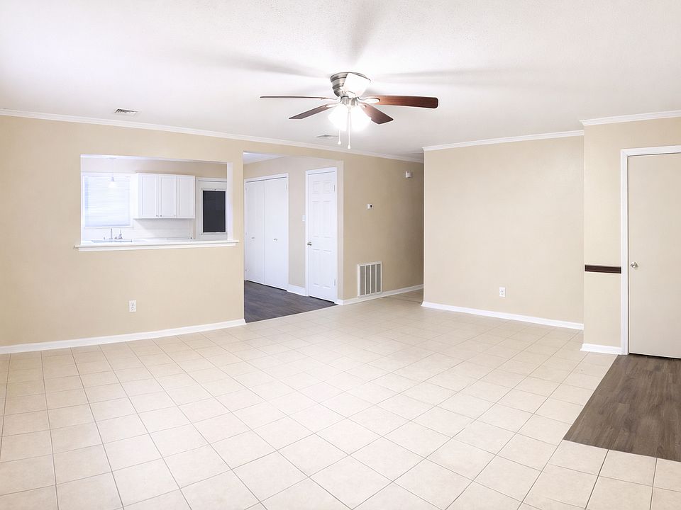 2nd image of 124 Pierce Dr