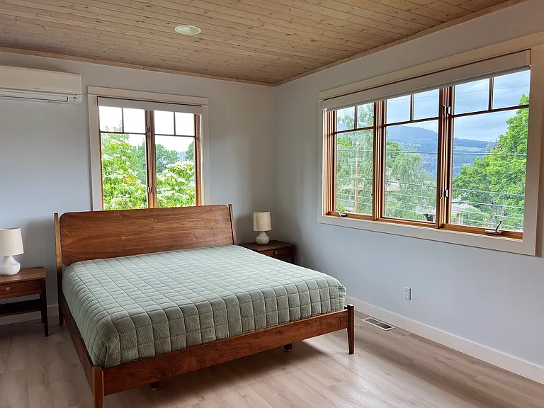 923 Cascade Ave — Photo 18
