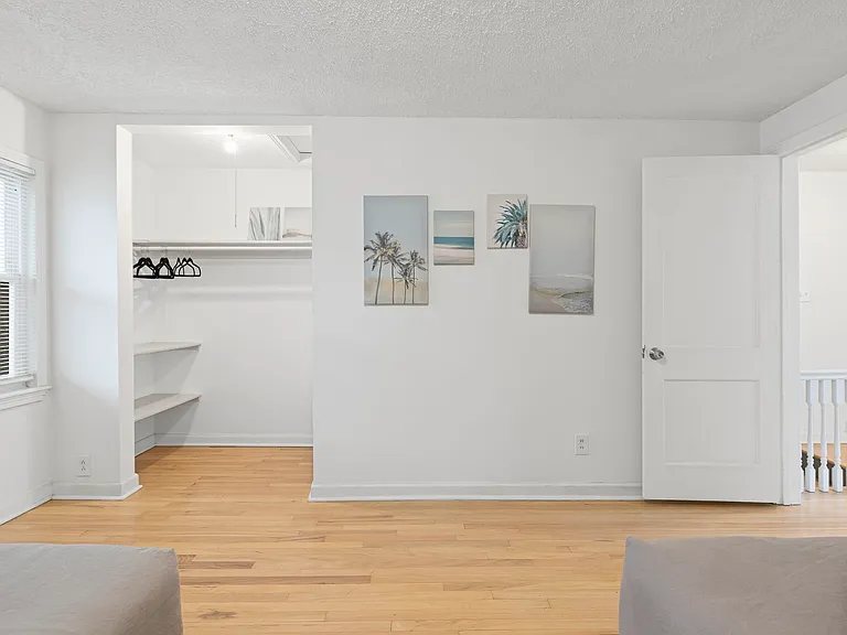 1011 W 38th St #A — Photo 20