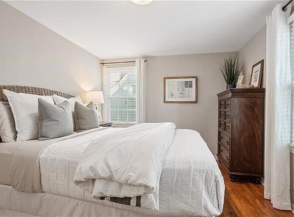 4th image of 4506 W 69th Ter