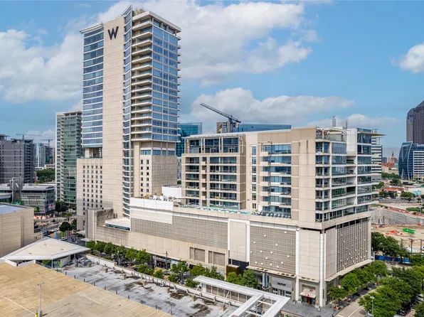 2408 Victory Park Ln APT 834, Dallas, TX 75219