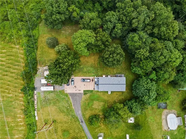 418 Frozen Ridge Road, Marlboro, NY 12542
