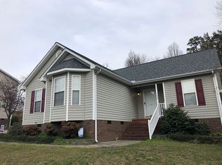 134 Hoskins Cir, Burlington, NC 27215