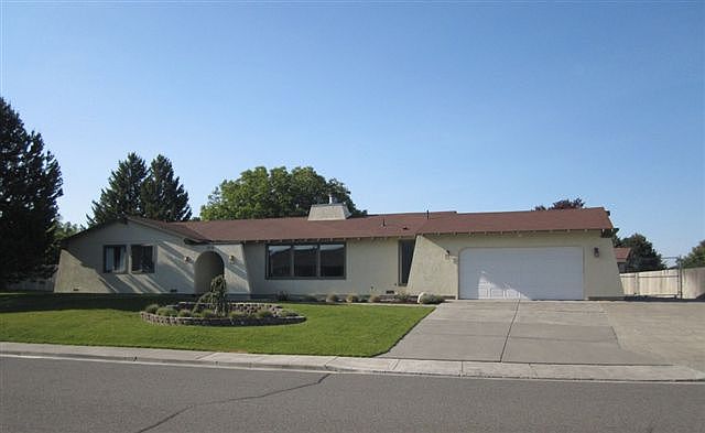 1st image of 1212 W 21st Ave