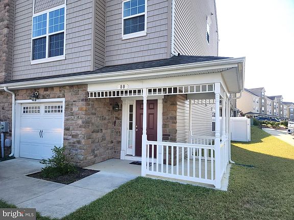 2nd image of 80 Clydesdale Ln