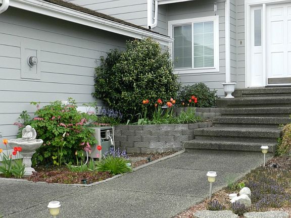 2nd image of 2302 Overview Dr NE