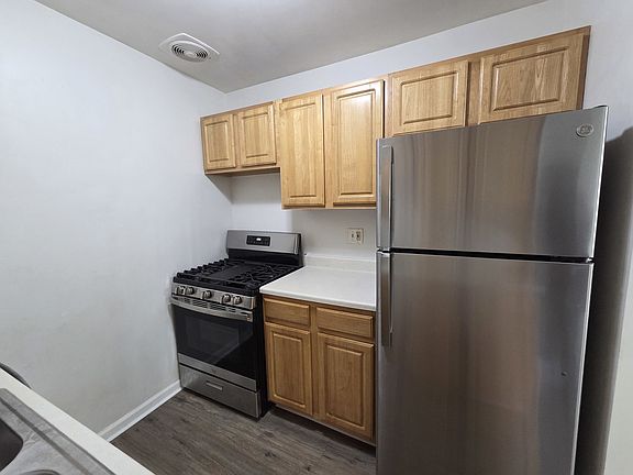 5th image of 9B E Dundee Quarter Dr Unit 303