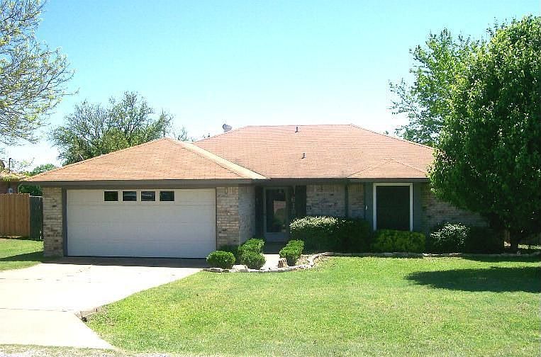 1st image of 615 Nimmo Ct